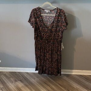 New /Wallflower. Black Floral V-Neck Smocked Waist Dress 👗 with tag